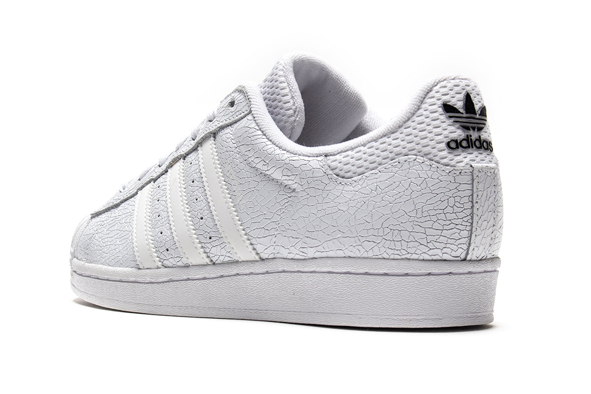 Adidas | Superstar x Vitoria
Style # JP5705
Color : White / Core Black