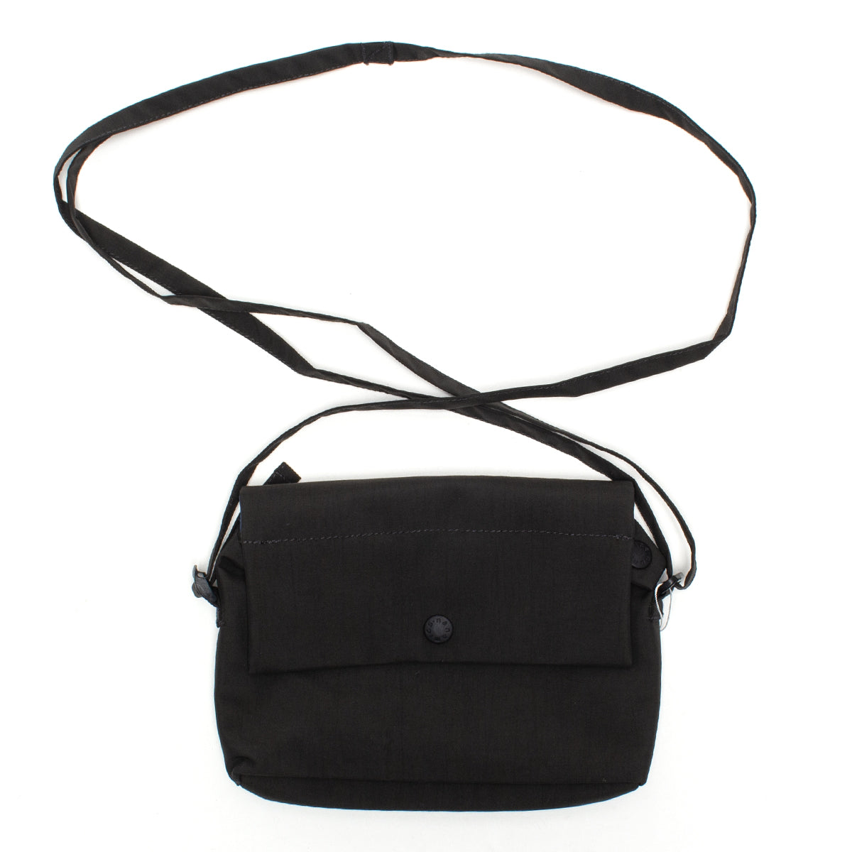 Nanamica - 2L PERTEX Cartridge Bag
Style # S25SO044U
Color : Black