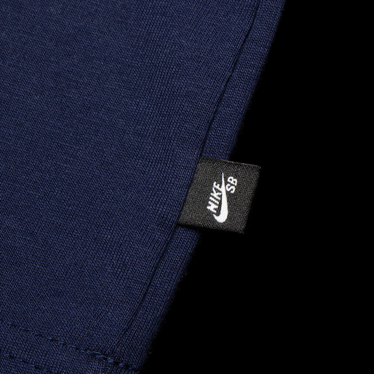 Nike SB - Max90 Koston T-Shirt
Style # HV2199-410
Color : Midnight Navy