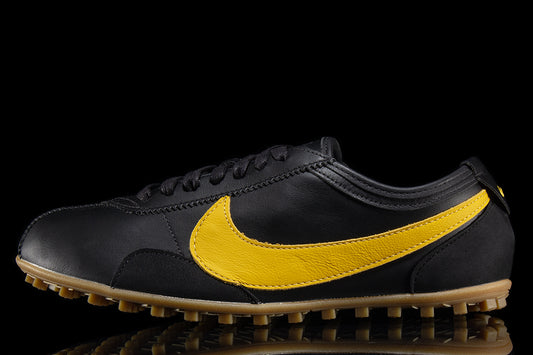 Nike - Women's Moon Shoe OG Leather
Style # IU3162-001
Color : Black / Yellow Ochre / Gum Light Brown