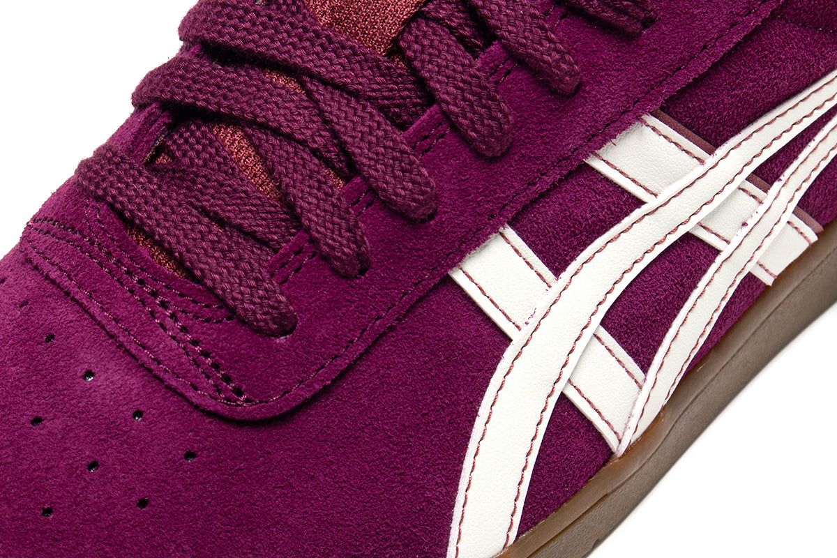 Asics Skateboarding | Gel-Vickka Pro
Style #&nbsp;1201A486.502
Color : Roselle / Ivory