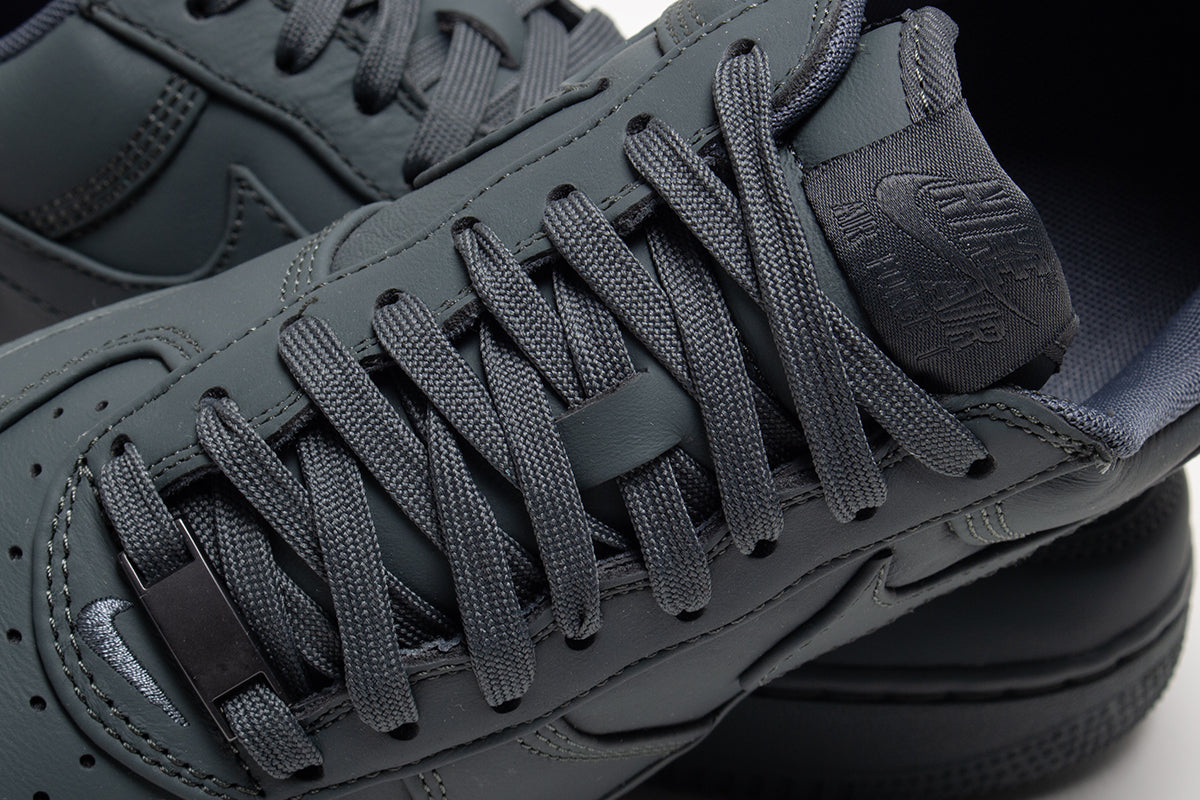Nike - Air Force 1 Low Retro Premium
Style # IM3078-002
Color : Bomber Grey