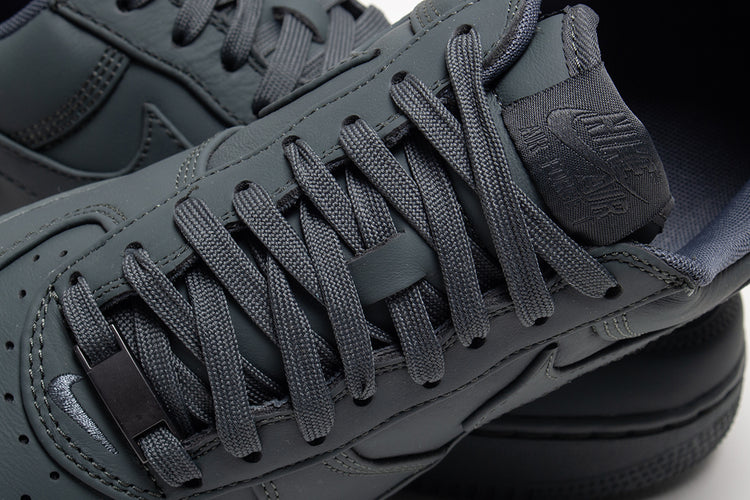 Nike - Air Force 1 Low Retro Premium
Style # IM3078-002
Color : Bomber Grey