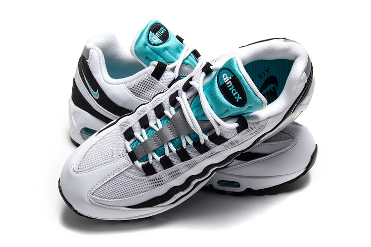 Nike - Air Max 95 OG
Style # IM7409-100
Color : White / Hyper Jade / Black / Metallic Silver