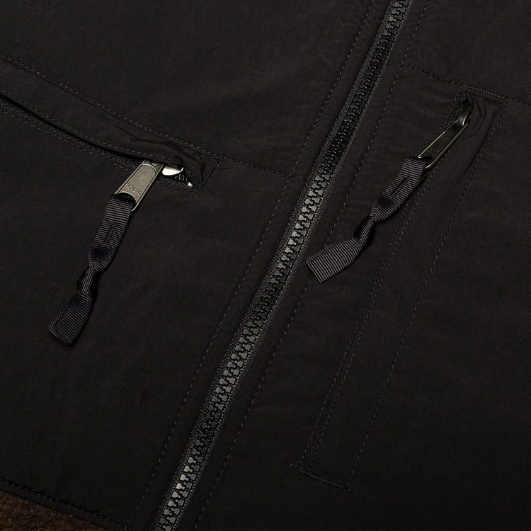 The North Face - Retro Denali Jacket
Style # NF0A88XHRM11
Color : Chestnut / TNF Black