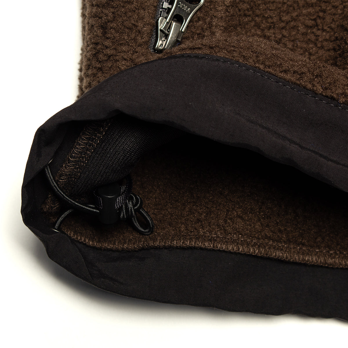 The North Face - Retro Denali Jacket
Style # NF0A88XHRM11
Color : Chestnut / TNF Black