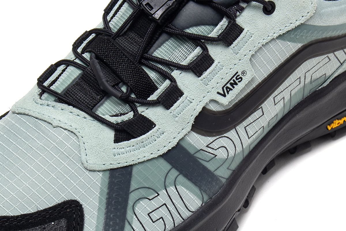 Vans - Crosspath XC Gore-Tex MTE
Style # VN000DAMRMO1
Color : Black / Dusty Olive