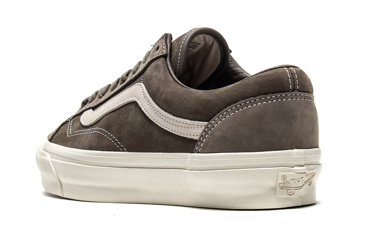 Vans OTW - LX Old Skool 36
Style # VN000D9R9JC1
Color : Le Marais / Bungee Cord