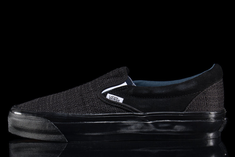 Vans OTW - LX Classic Slip-On 98
Style # VN000D9WBLK1
Color : Black