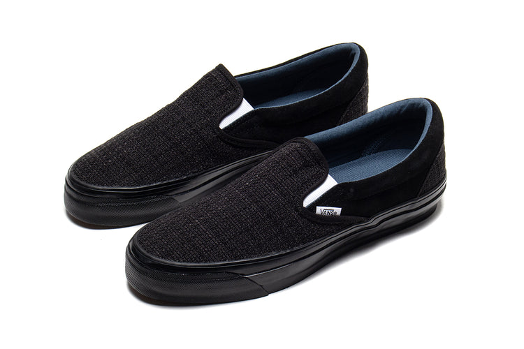 Vans OTW - LX Classic Slip-On 98
Style # VN000D9WBLK1
Color : Black