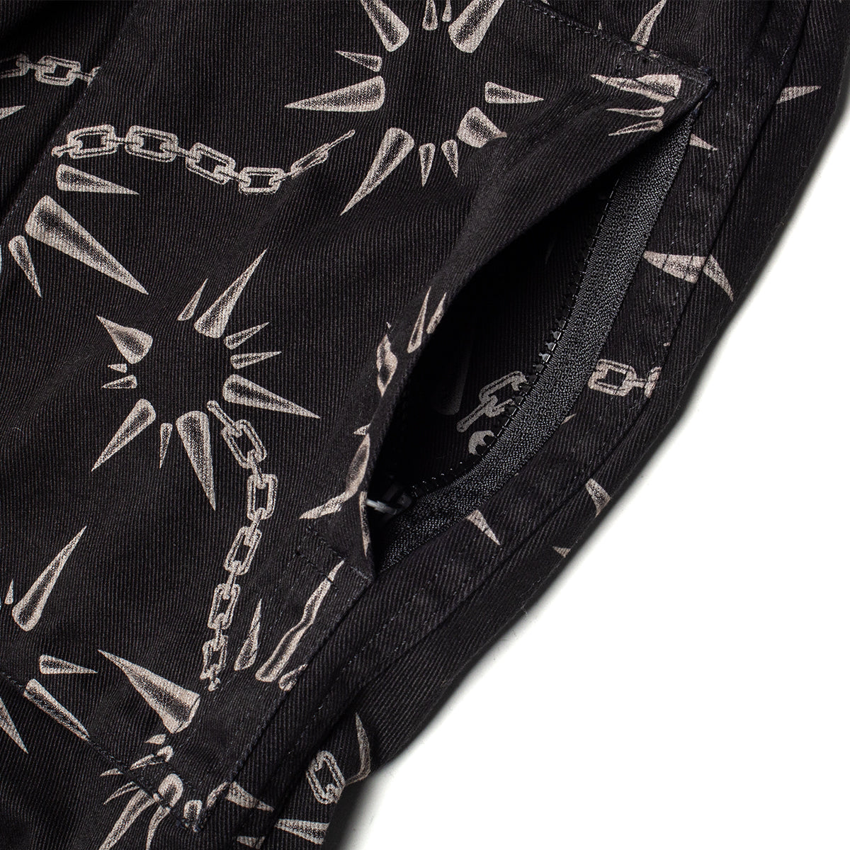 Brain Dead - Convertible Razor Climbing Pant
Color : Black