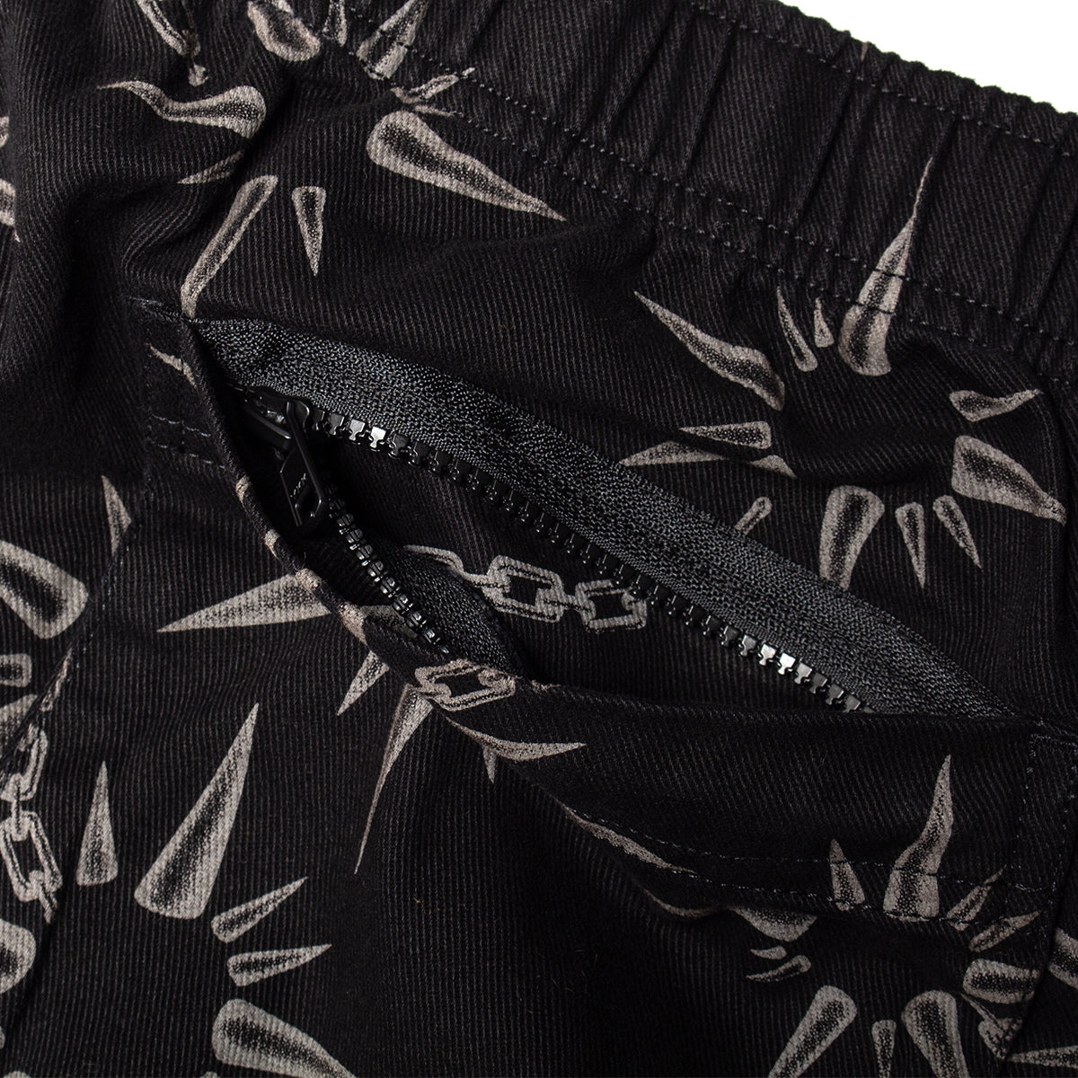 Brain Dead - Convertible Razor Climbing Pant
Color : Black