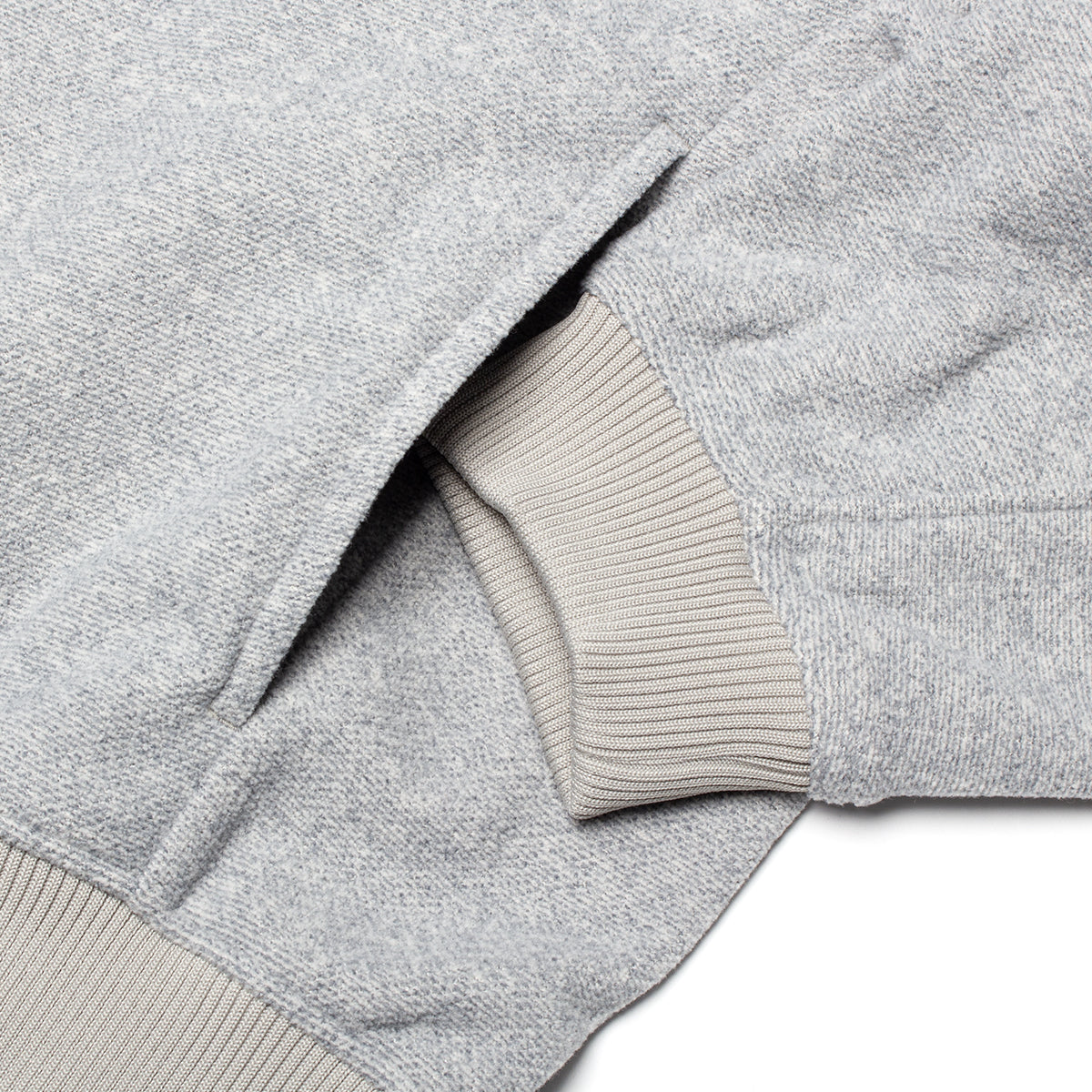 District Vision - Reverse Brushed Full-Zip Fleece
Style # DV0137-A
Color : Melange Grey