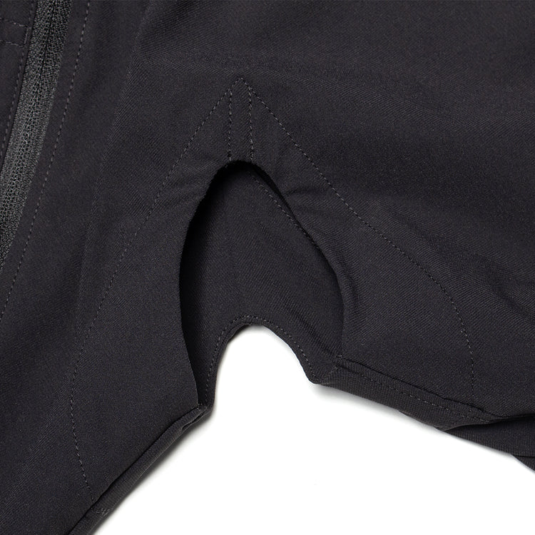 District Vision - Performance Lab Zippered Jacket
Style # DV0140-A
Color : Black