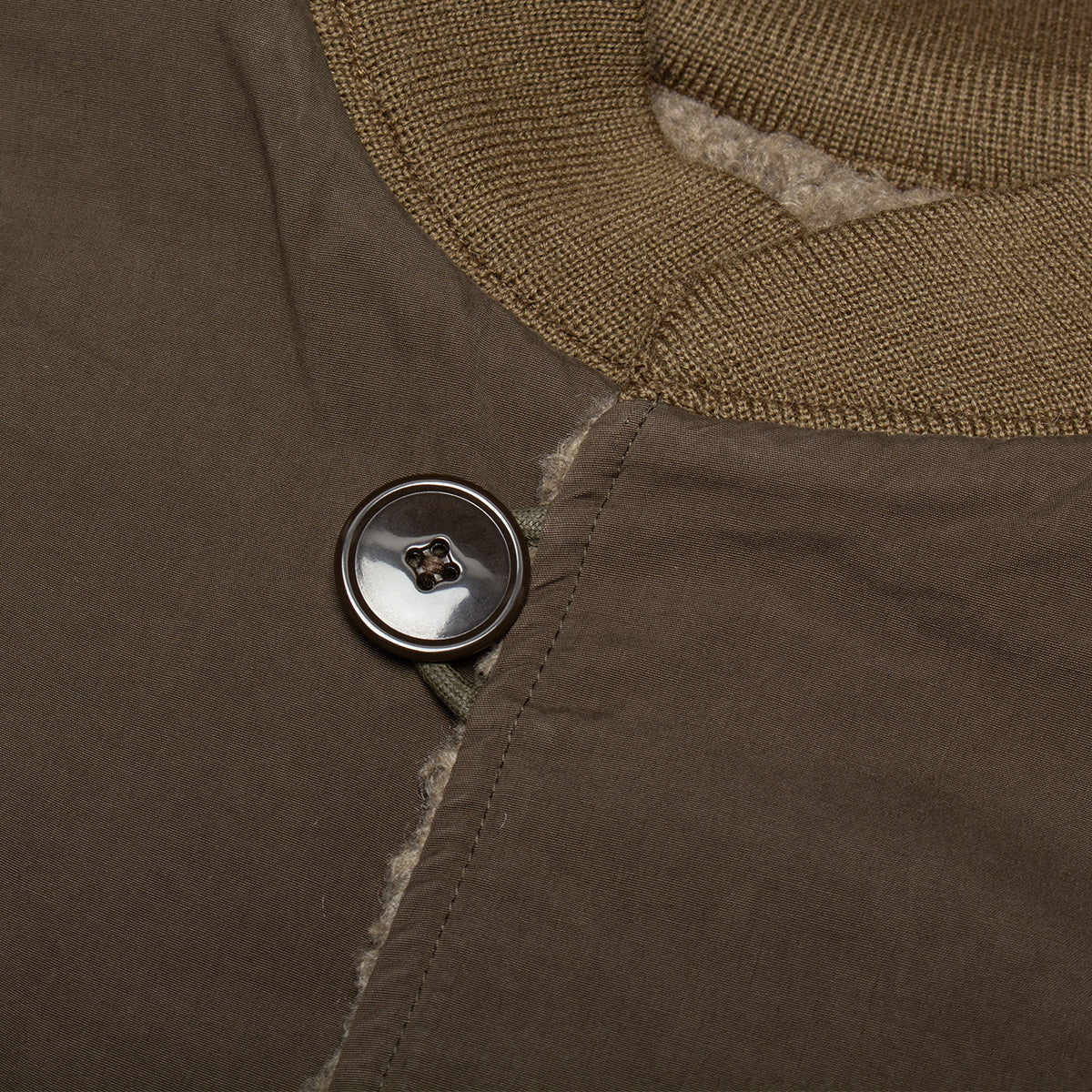 Needles - Deck Jacket
Style # TY169
Color : Olive