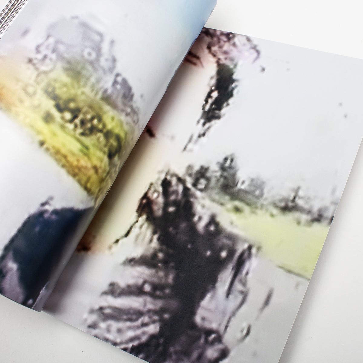 Closer Skateboarding Magazine - Vol. 3.4 - Issue #12