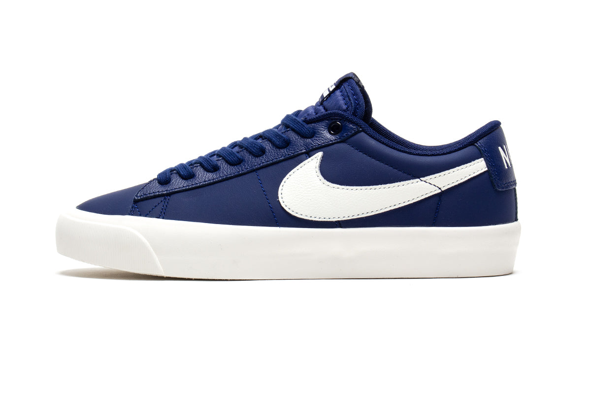Nike SB - Blazer Low Pro GT
Style # DV1226-400
Color : Blue Void / Sail