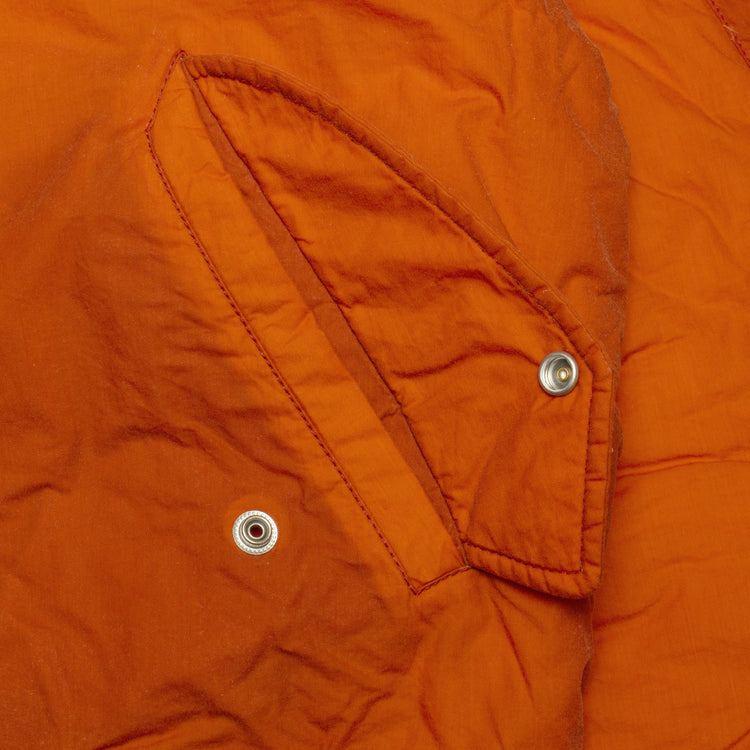 Stussy | Quilted Waxed Bomber
Style # 115803
Color : Rust