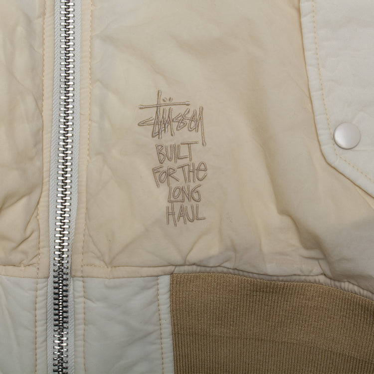 Stussy | Quilted Waxed Bomber
Style # 115803
Color : Cream