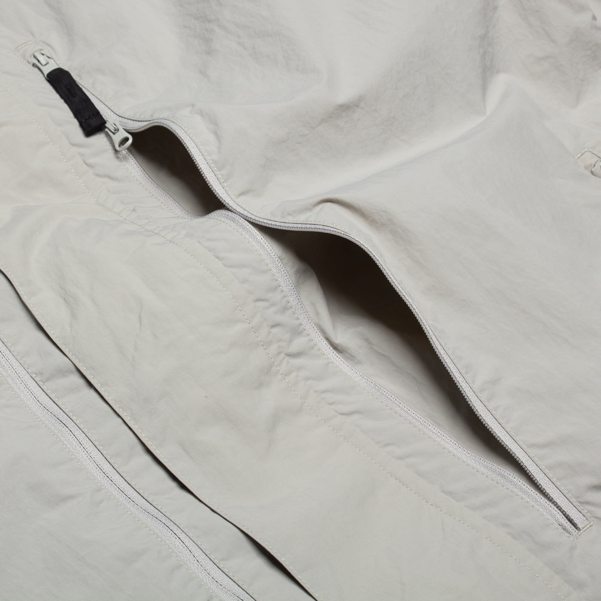 Snow Peak - Nylon Tussah Utility Storage Jacket
Color : Light Grey