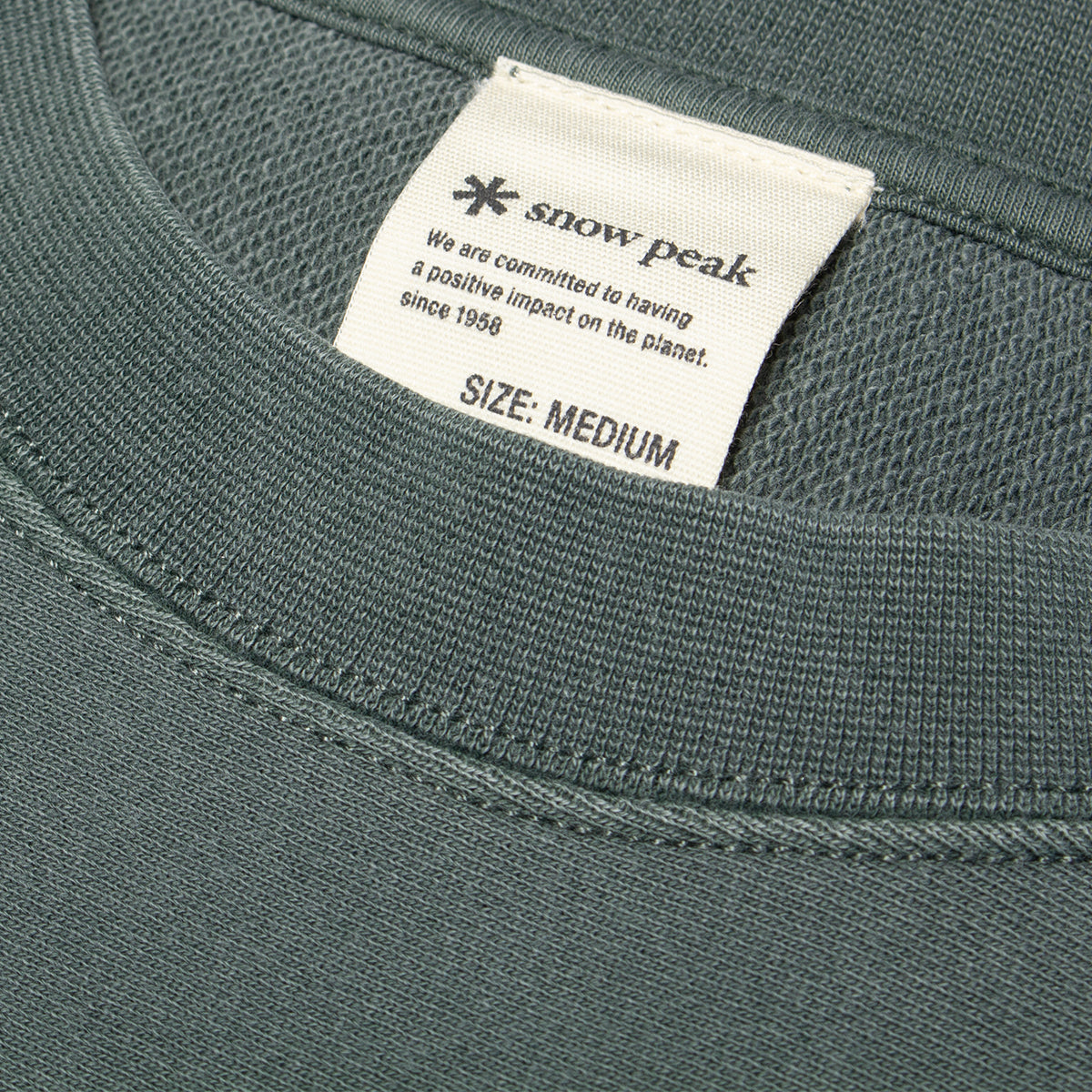 Snow Peak - Garment Dyed Pullover
Color : Dark Green
