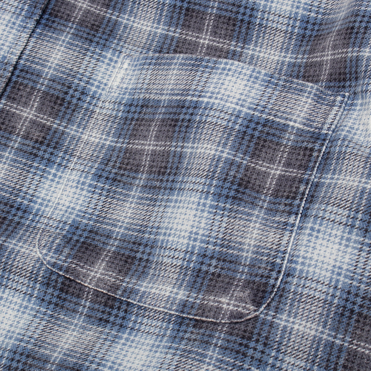 Stussy - Dax Plaid Shirt
Style # 1110402
Color : Blue