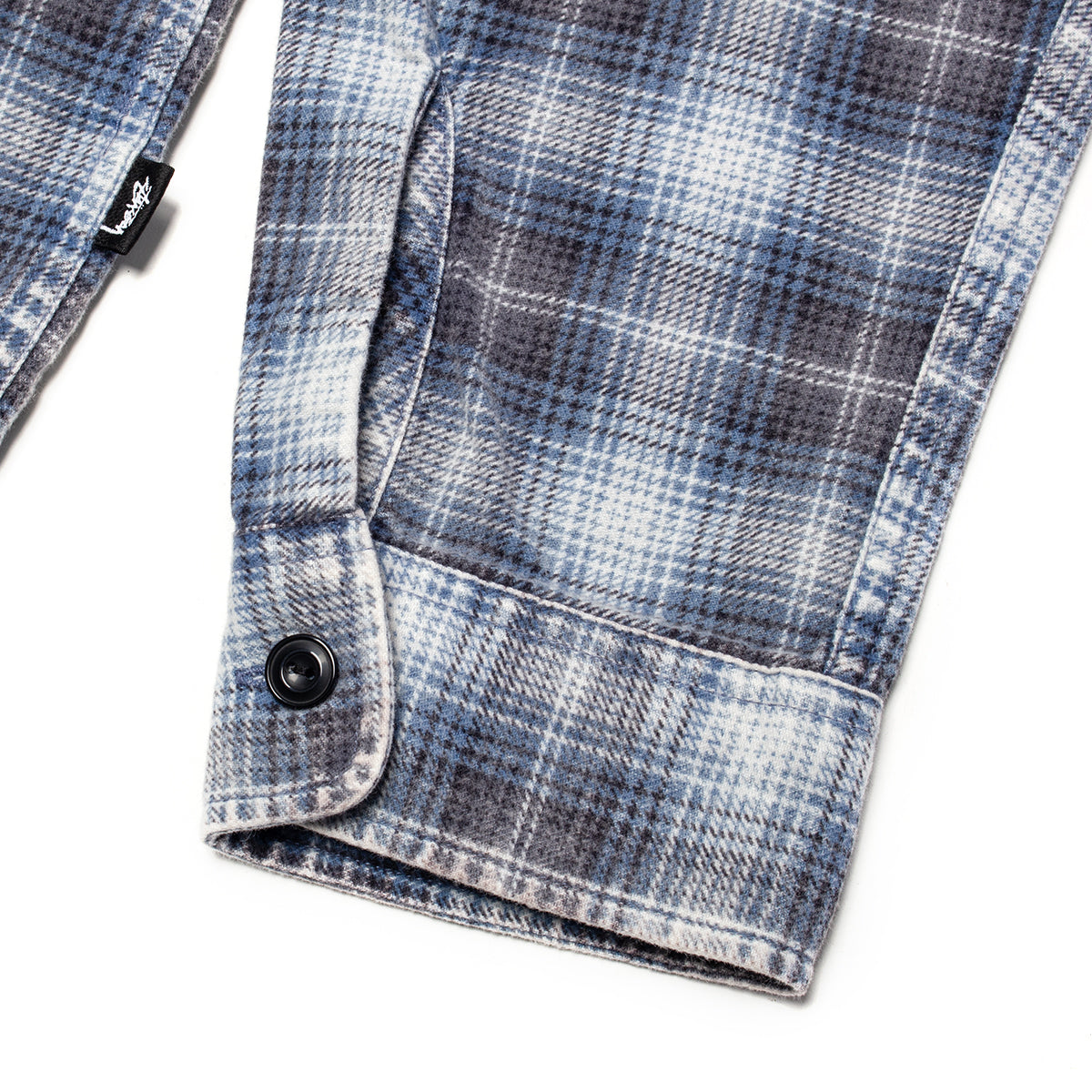 Stussy - Dax Plaid Shirt
Style # 1110402
Color : Blue