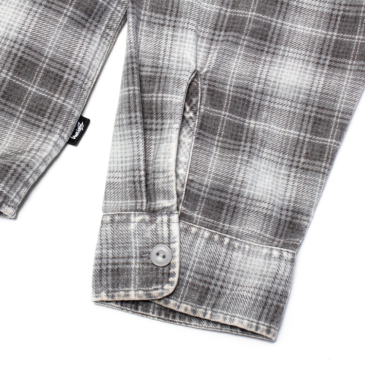 Stussy - Dax Plaid Shirt
Style # 1110375
Color : Grey