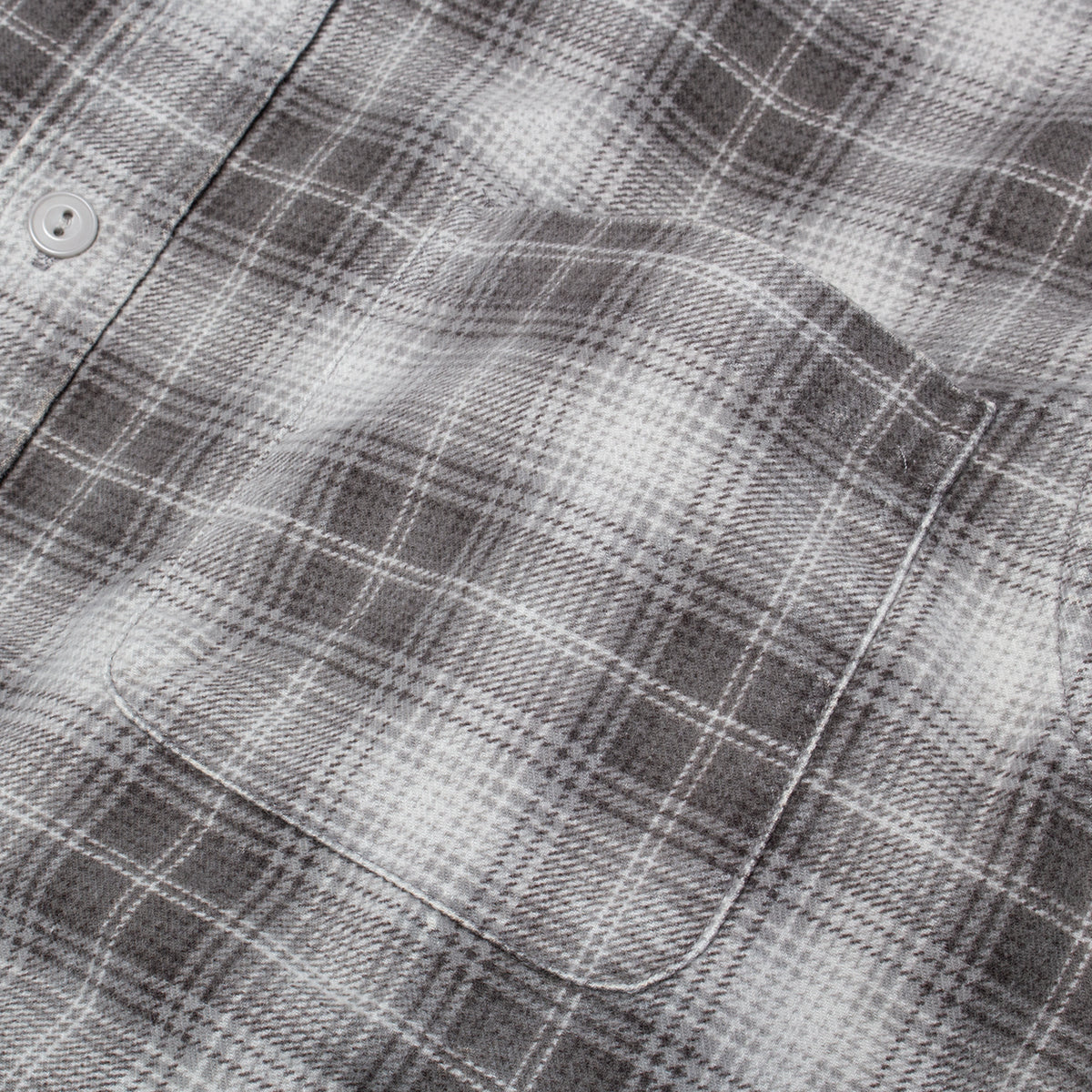 Stussy - Dax Plaid Shirt
Style # 1110375
Color : Grey