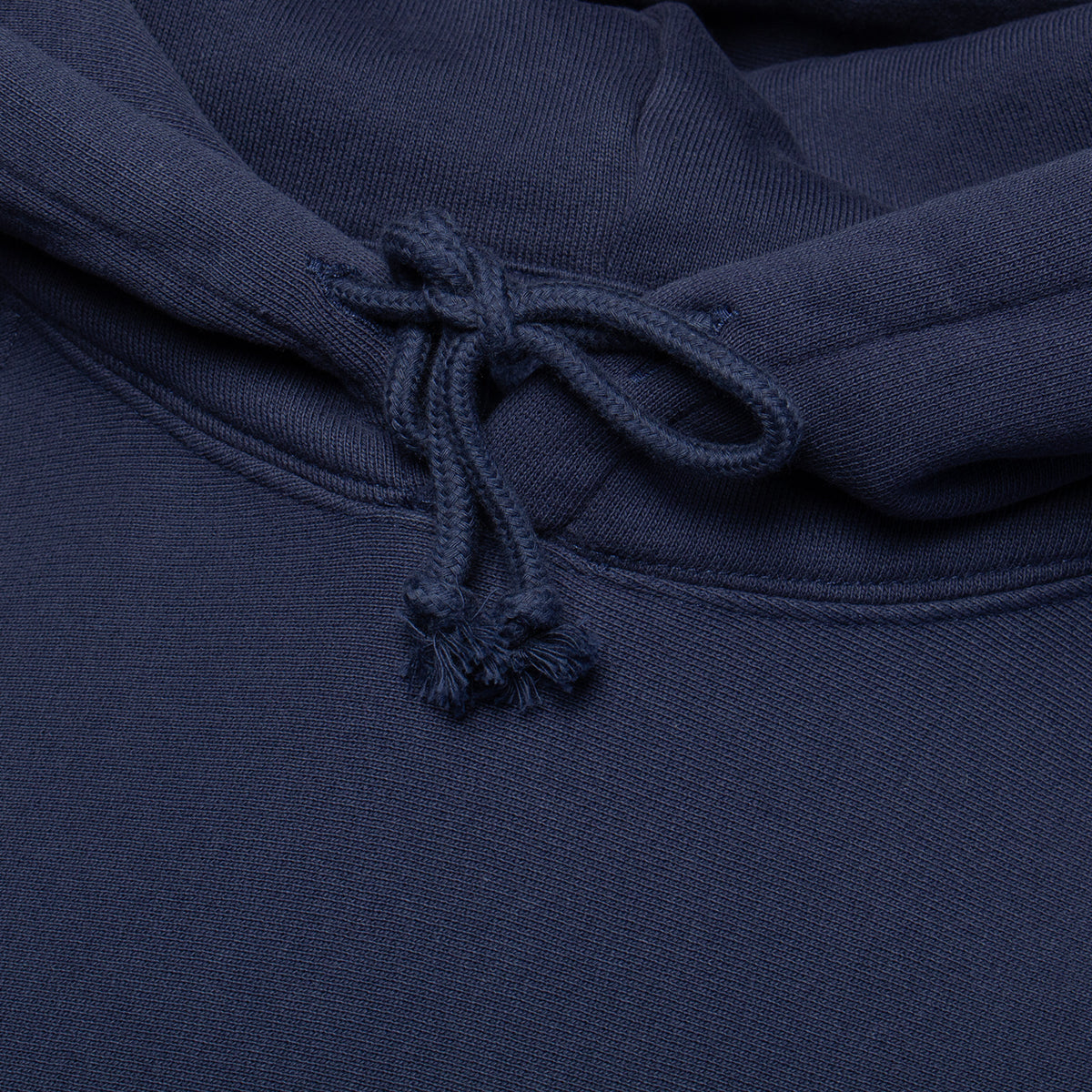 Stussy - Fleece Raglan Hoodie
Style # 118572
Color : Navy