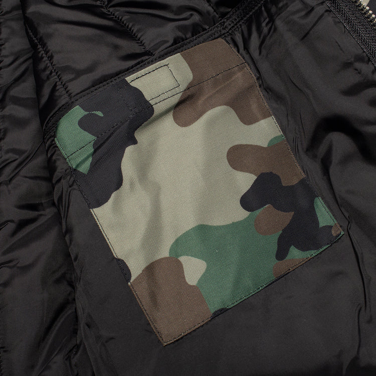 Stussy - Work Jacket Quilted Nylon
Style # 115858
Color : Woodland Camo