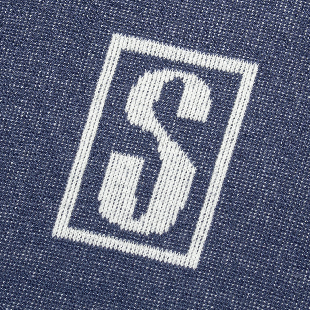 Stussy - Alpine Sweater
Style # 117279
Color : Blue