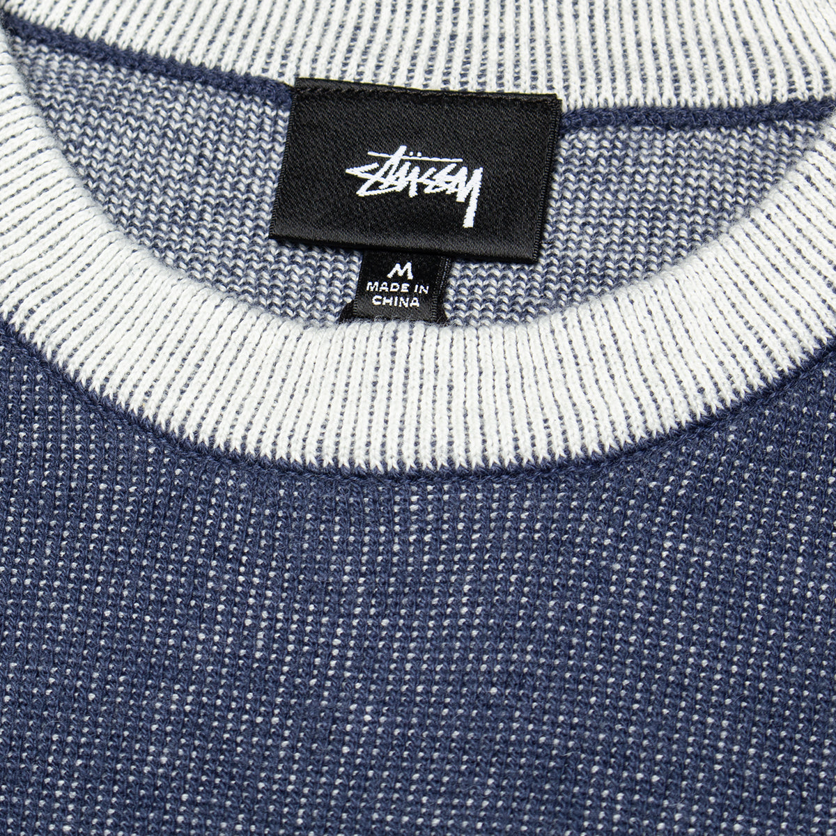 Stussy - Alpine Sweater
Style # 117279
Color : Blue