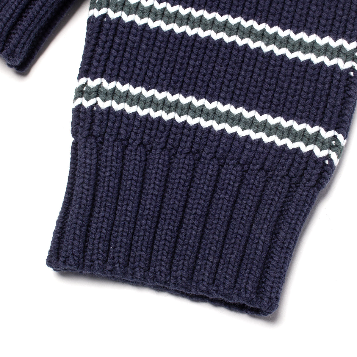 Stussy - Stripe Crew
Style # 117272
Color : Ocean