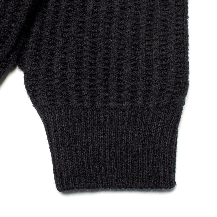 Stussy - Military Patch Zip Sweater
Style # 117269
Color : Black