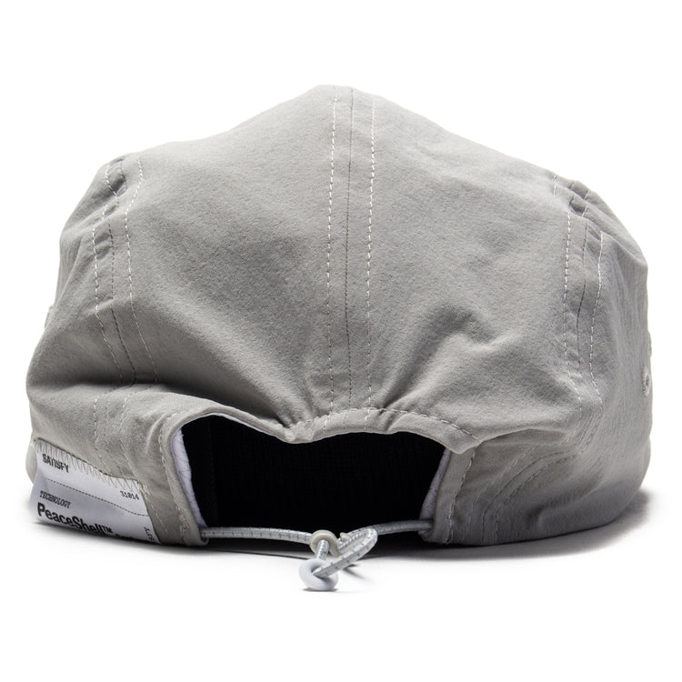 Satisfy - PeaceShell™ Cordura® Trail Cap
Color : Light Grey
Materials : 91% Cordura® Nylon / 9% Polyurethane
Adjustable bungee cord back strap
Exterior detachable care label
PeaceShell™ water-repellent finish
Reflective details
Lightweight
One size