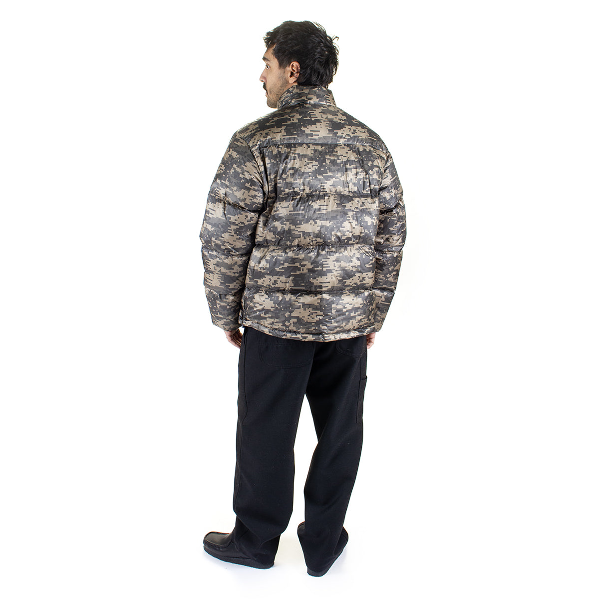 Stussy - Micro Ripstop Down Mock
Style # 115877
Color : Digital Camo