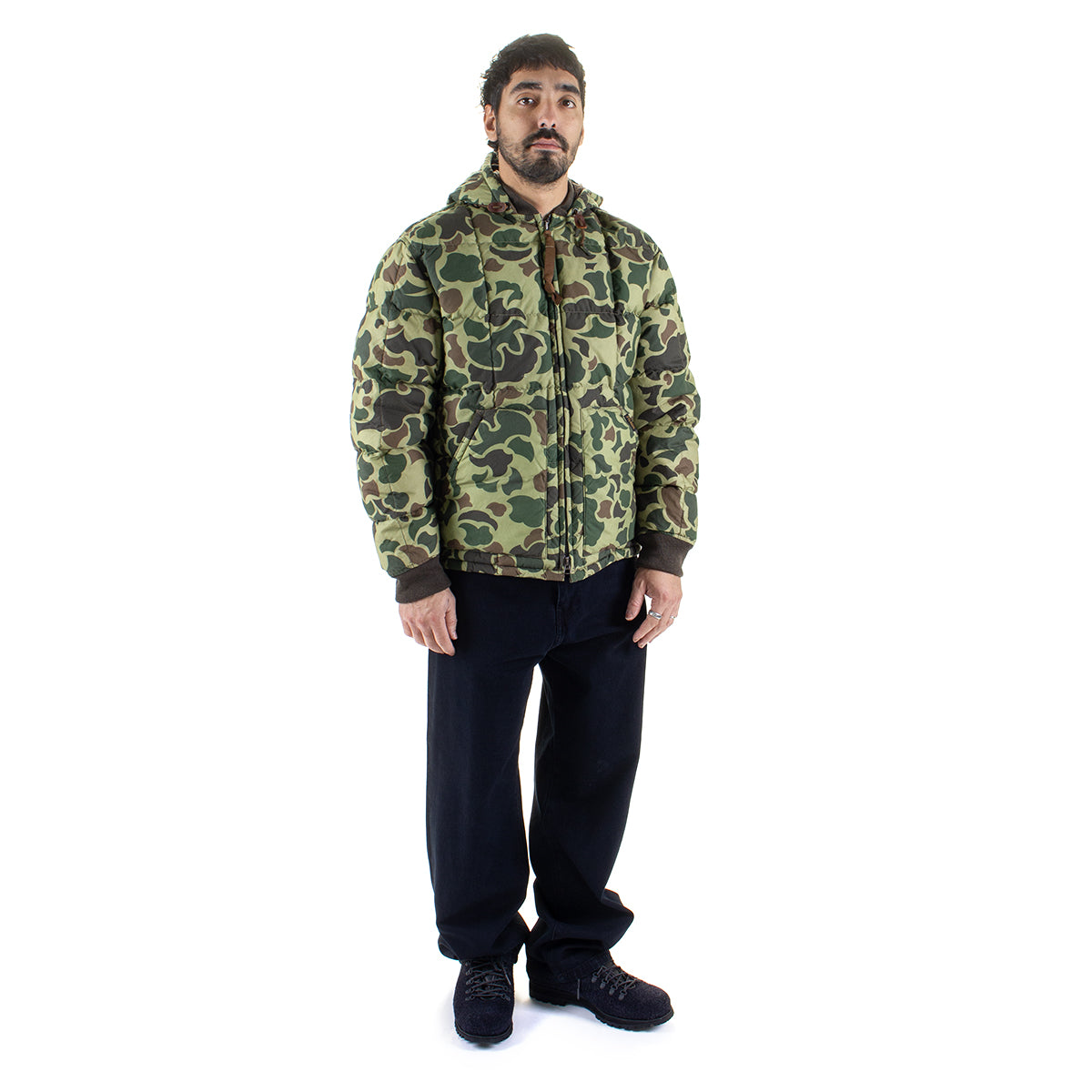 Filson - Waxed Down Jacket
Style # F1420299979
Color : Tundra Shrub Camo
