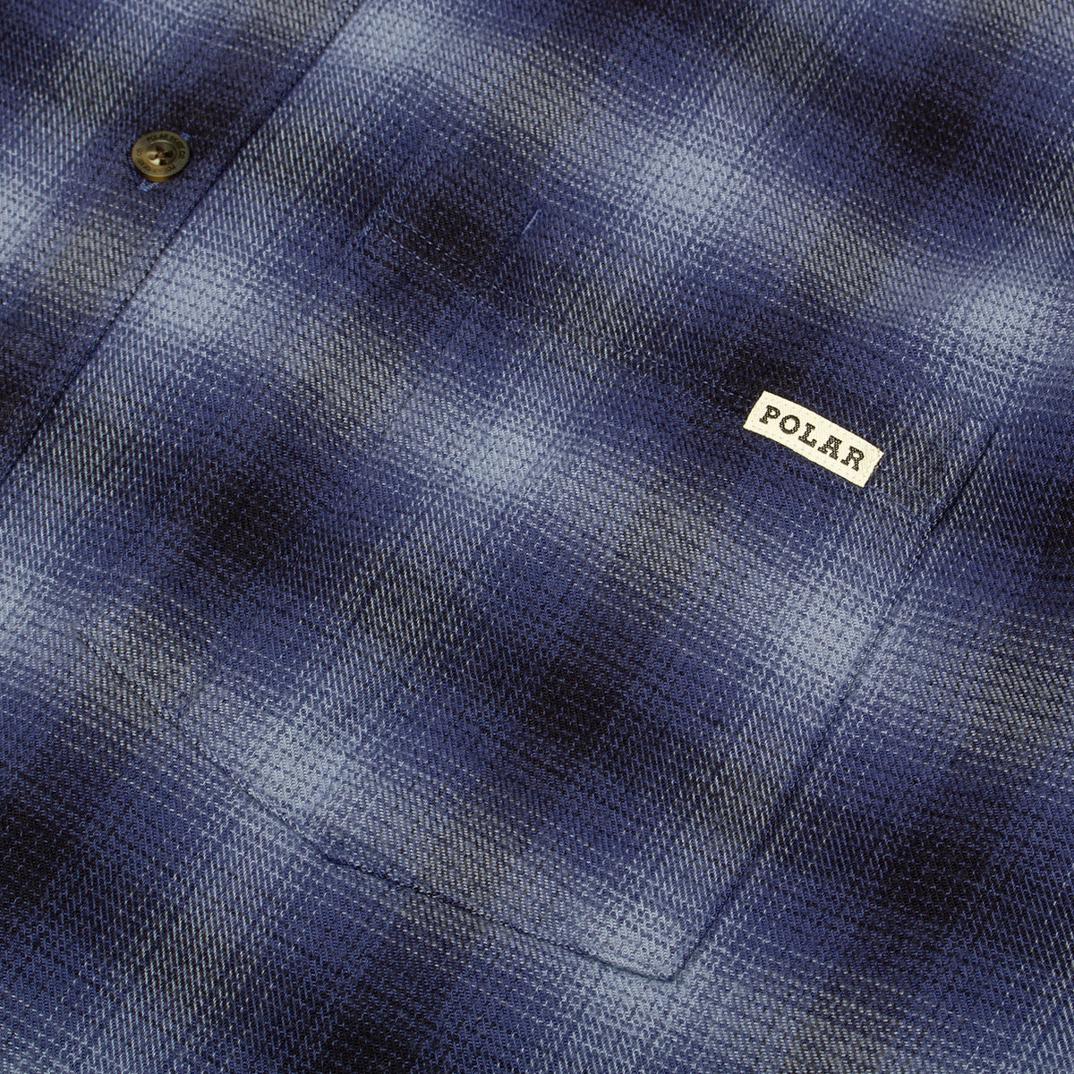 Polar Skate Co. - Mitchell L/S Shirt
Color : Blue
Materials : 100% Brushed Cotton Twill
Garment washed
Dropped shoulders
Loose fit

Custom faux tortoise buttons
Made in Portugal