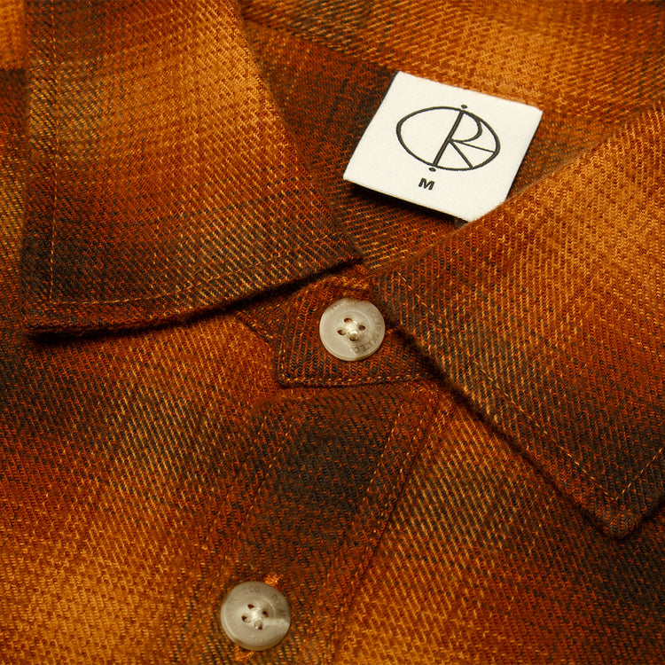 Polar Skate Co. - Mitchell L/S Shirt
Color : Caramel
Materials : 100% Brushed Cotton Twill
Garment washed
Dropped shoulders
Loose fit

Custom faux tortoise buttons
Made in Portugal