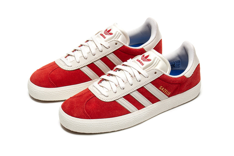 Adidas | Gazelle ADV&nbsp;
Style # JP5861
Color : Better Scarlet / White / Gold