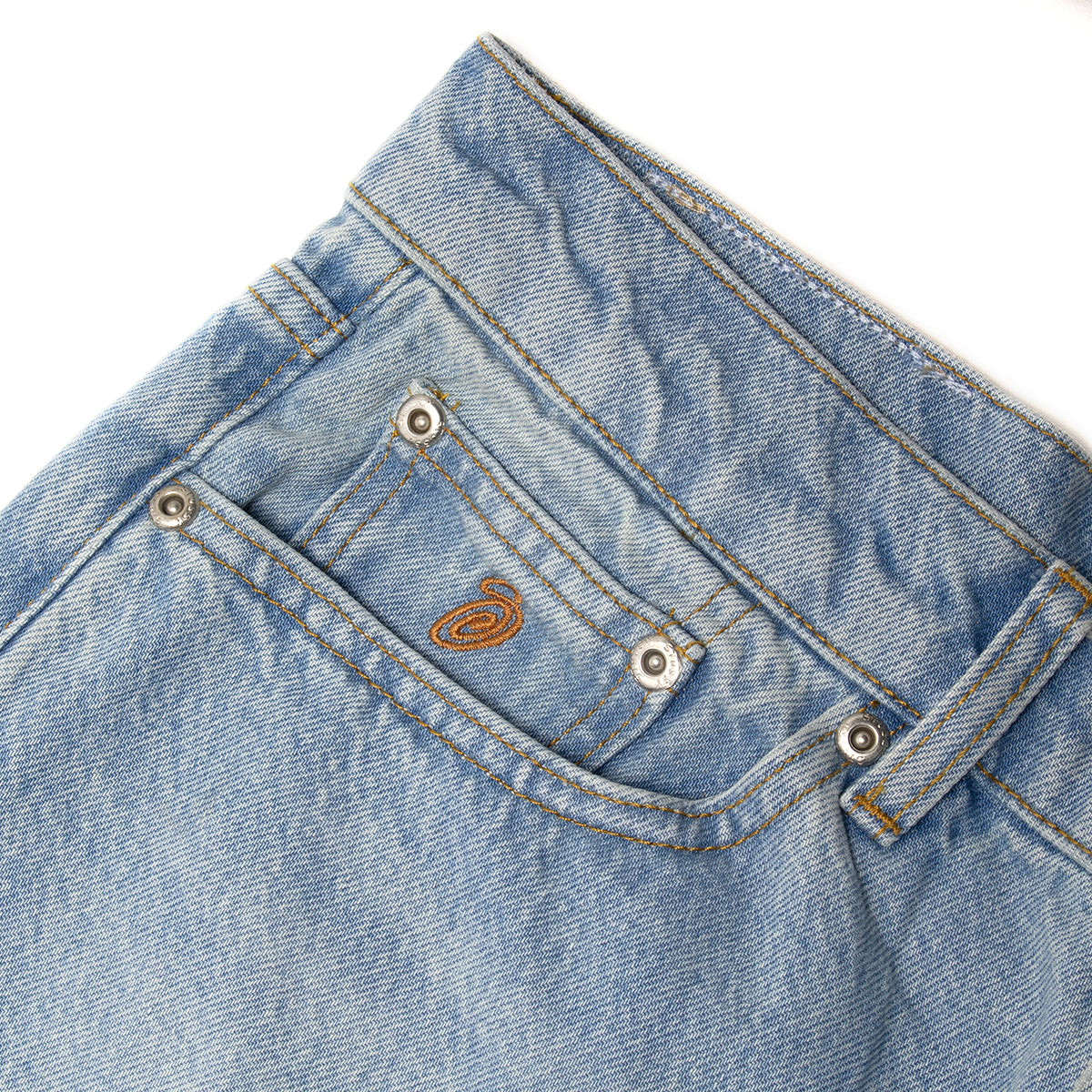 Stussy | New Classic Denim Jeans
Style # 116672
Color : Light Wash