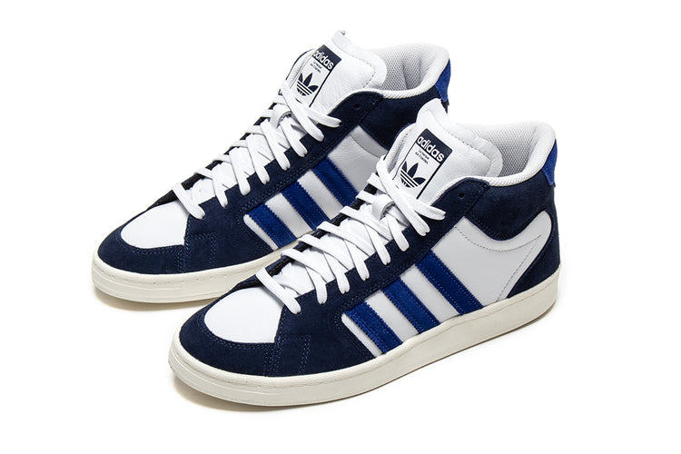 Adidas - Superskate
Style # HQ4807
Color : Core Black / White / Gold Metallic
Materials : Suede / Leather Upper - Rubber Outsole
Sizing : US Men's
Cupsole construction