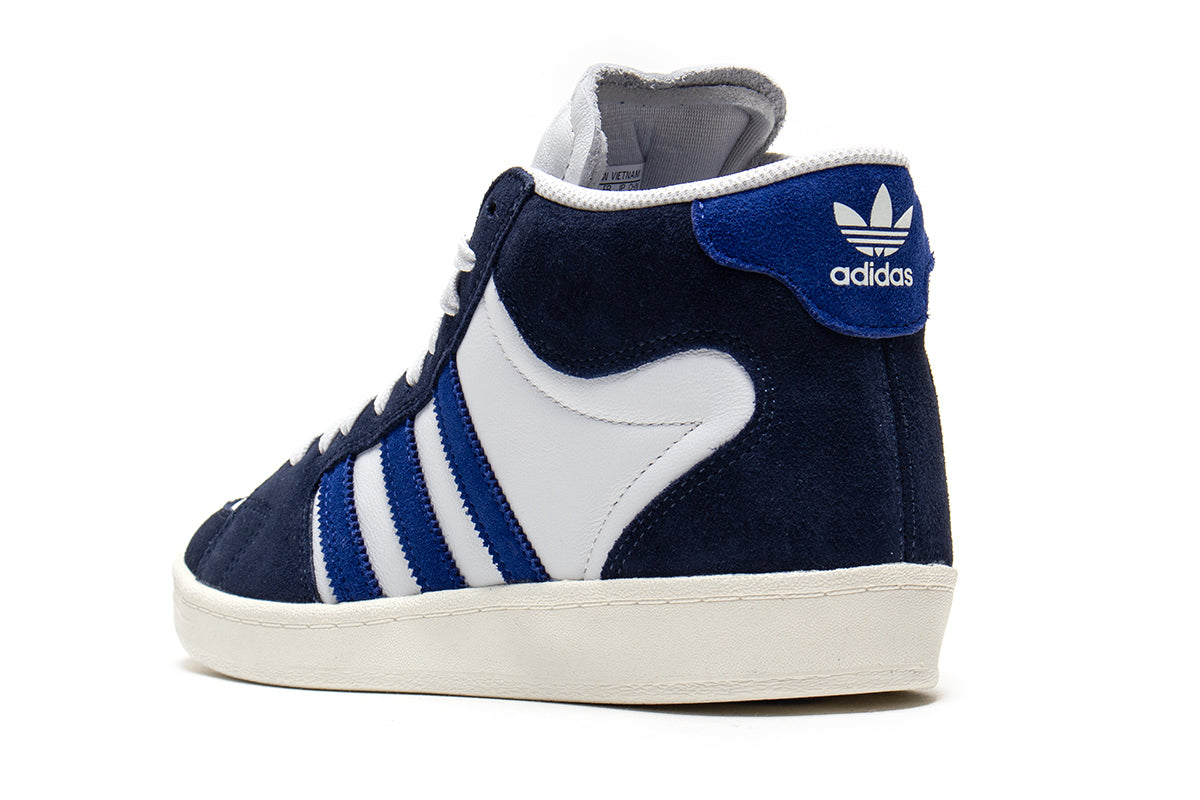 Adidas - Superskate
Style # HQ4807
Color : Core Black / White / Gold Metallic
Materials : Suede / Leather Upper - Rubber Outsole
Sizing : US Men's
Cupsole construction