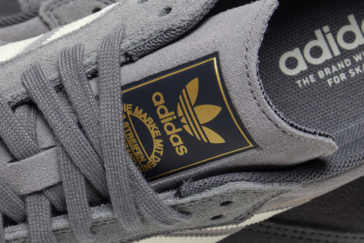 Adidas - Samba ADV
Style # HQ7541
Color : Grey / White
Materials : Suede Upper - Rubber Outsole
Sizing : US Men's
Cupsole construction