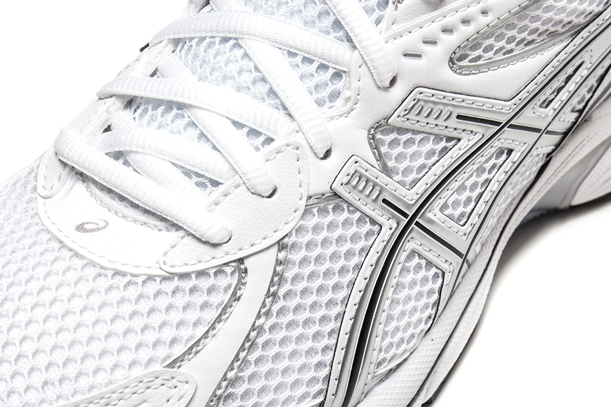 Asics | GT-2160

Style # 1203A275.110&nbsp;
Color : White / Pure Silver