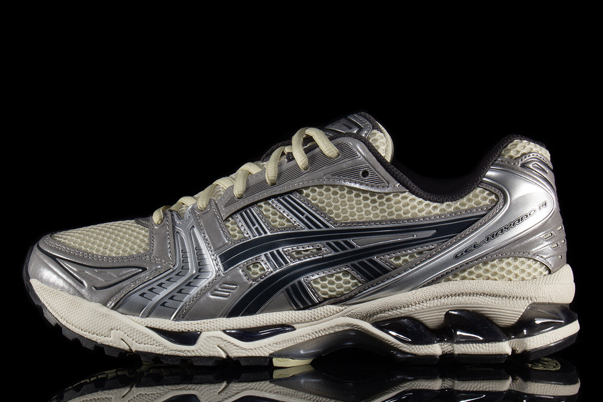 Asics | Gel-Kayano 14
Style # 1203A537.250
Color : Oyster White / Steeple Grey