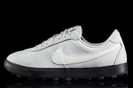 Nike - Astrograbber
Style # IH2341-001
Color : Light Silver / Sail / Phantom / Black
Materials : Leather Upper - Rubber Outsole
Sizing : US Men's