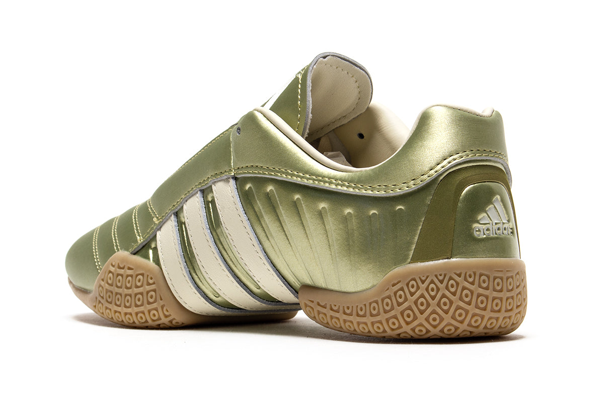 Adidas - Women's Taekwondo Mei Elite
Style # JR1827
Color : Gold Metallic / White / Gum
Materials : Leather Upper - Rubber Outsole
Sizing : US Women's