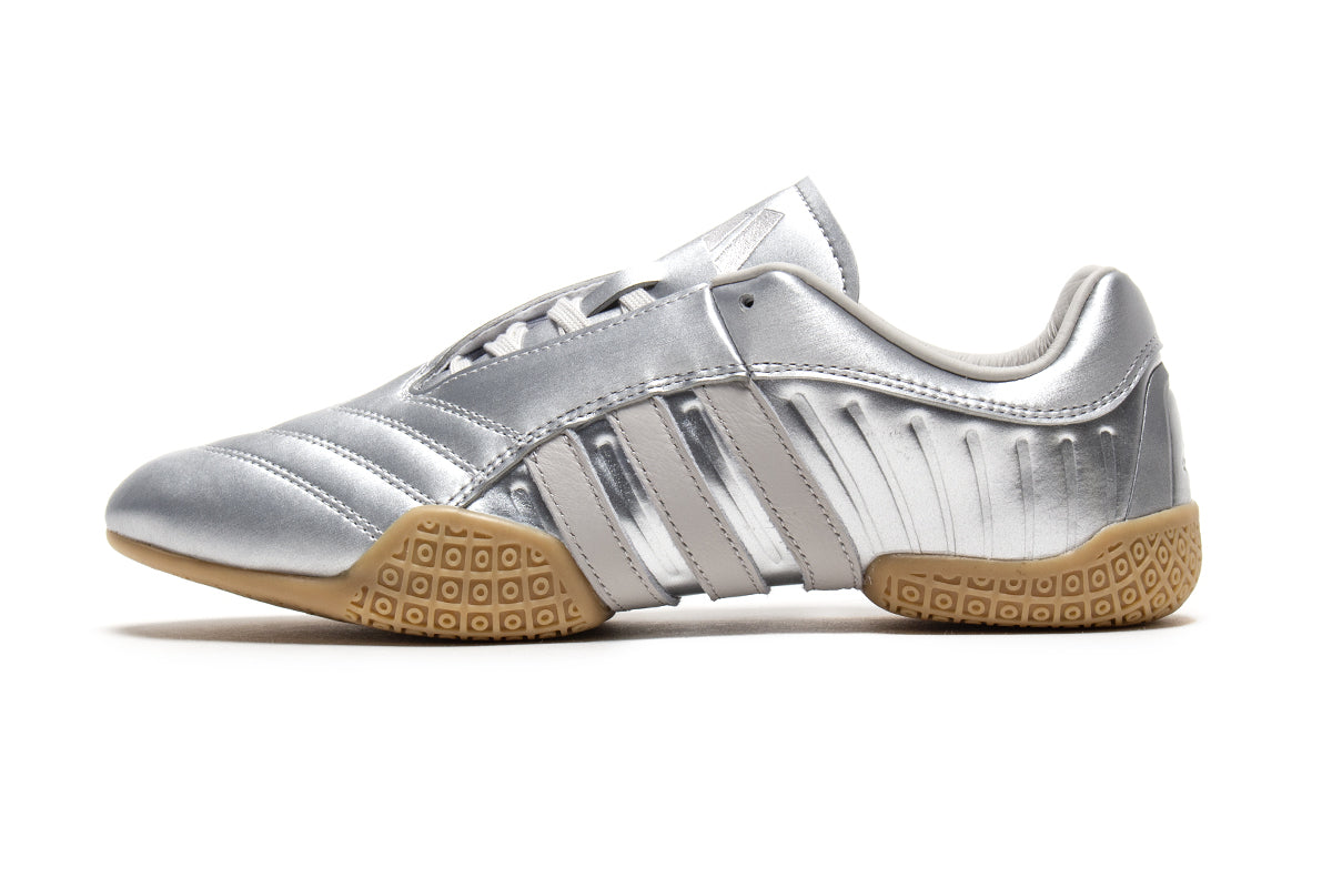 Adidas - Women's Taekwondo Mei Elite
Style # IH9387
Color : Silver Metallic / Grey One / Gum
Materials : Leather Upper - Rubber Outsole
Sizing : US Women's